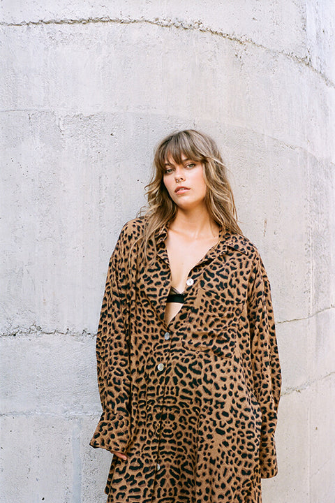 Classic Oversized Boyfriend Shirt - Leopard