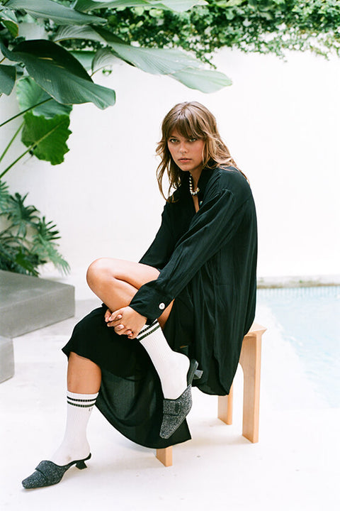 Classic Oversized Boyfriend Shirt - Black Fujiette