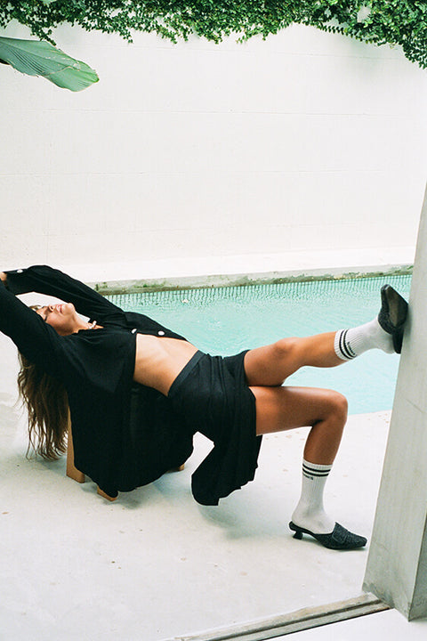 Classic Oversized Boyfriend Shirt - Black Fujiette