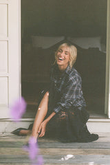 Girlfriend Shirt - Navy Flannel
