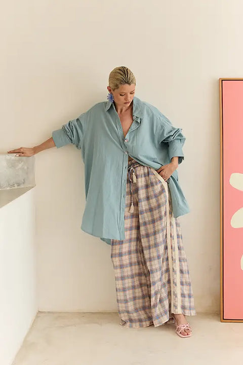 Classic Oversized Boyfriend Shirt - Blue Linen
