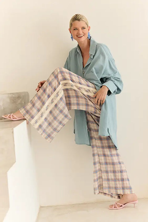 Classic Oversized Boyfriend Shirt - Blue Linen