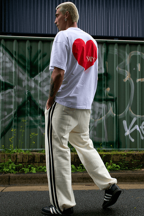 PRE-ORDER - SŚAINT Heart Tee - White & Red