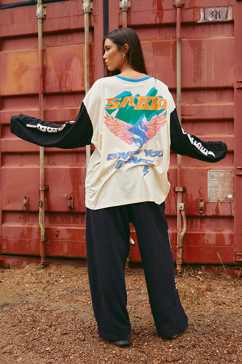 Don't Quit Your Day Dream Long Sleeve Tee - White & Black