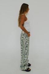 By Billie Baggy Jeans - Camo star