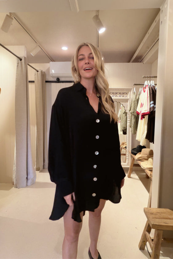Classic Oversized Boyfriend Shirt - Black Fujiette