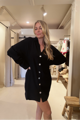 Classic Oversized Boyfriend Shirt - Black Fujiette