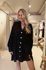 Classic Oversized Boyfriend Shirt - Black Fujiette
