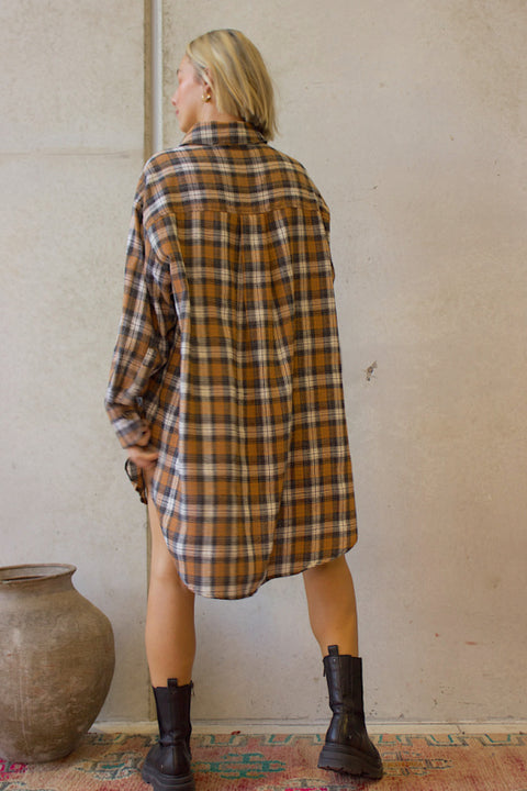 Classic Oversized Boyfriend Shirt - Flannel Winter Brown