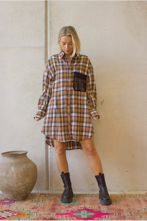 Classic Oversized Boyfriend Shirt - Flannel Winter Brown
