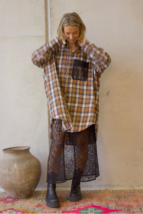 Classic Oversized Boyfriend Shirt - Flannel Winter Brown