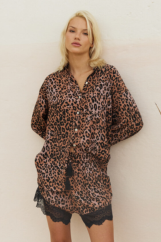 Girlfriend Shirt - Safari Tan Leopard