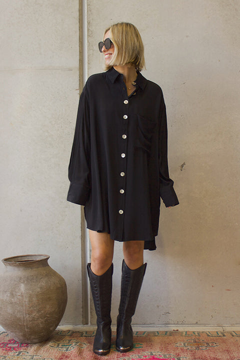 Classic Oversized Boyfriend Shirt - Black Fujiette