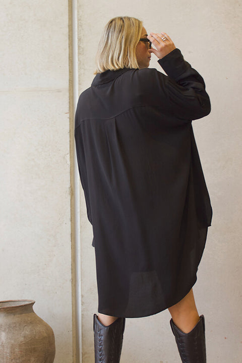 Classic Oversized Boyfriend Shirt - Black Fujiette