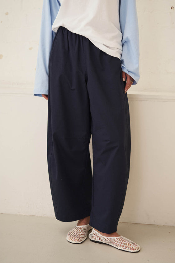 Bella Barrel Pants - Navy