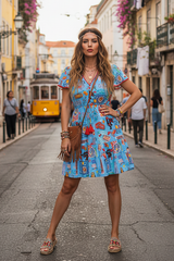 Pom Pom Flutter Sleeve Mini - Lisbon Memoirs