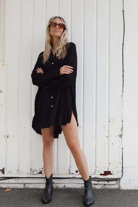 Classic Oversized Boyfriend Shirt - Black Fujiette