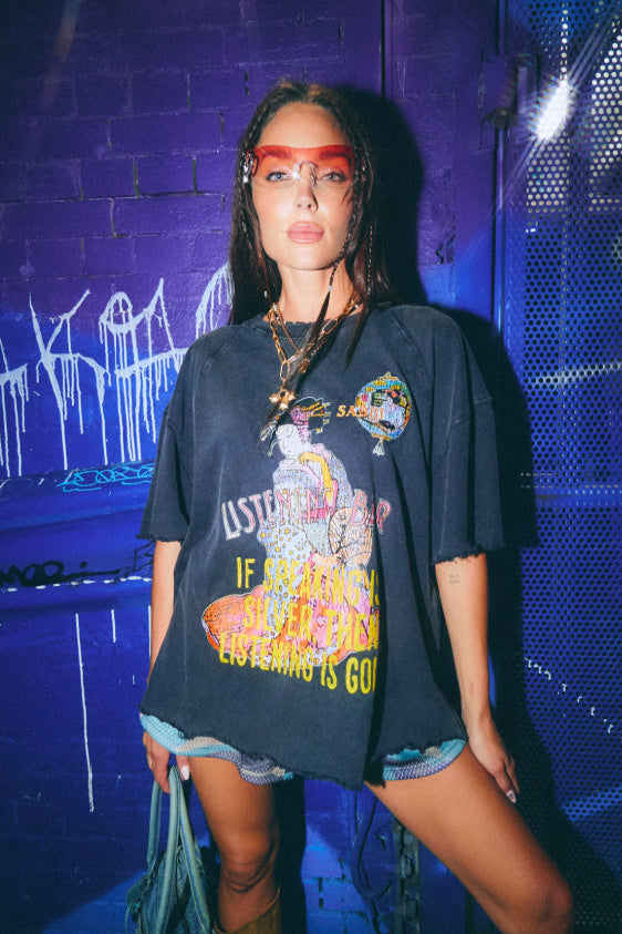 Listening Bar Tee - Black