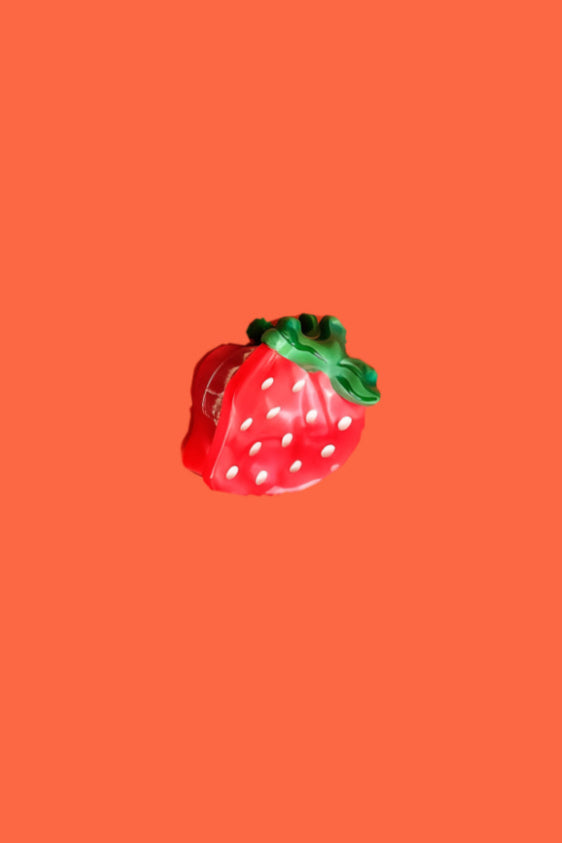 Mini Strawberry Clip