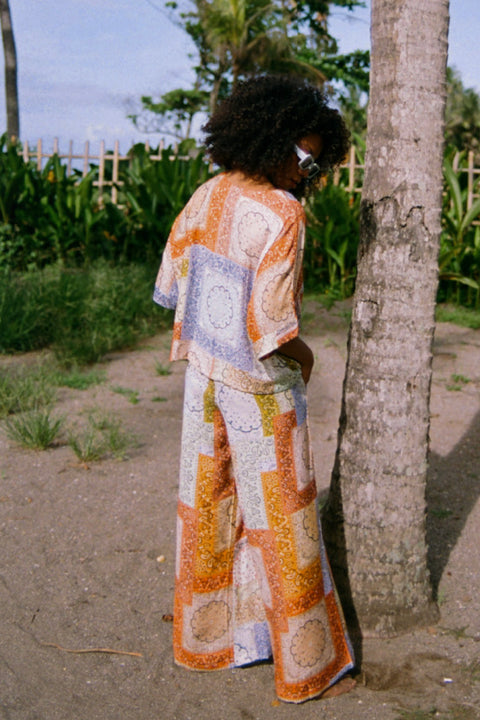 Maggie Button Crop - Paisley Patchwork