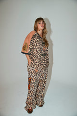 Sabbi Kindness V-Neck Leopard Tee