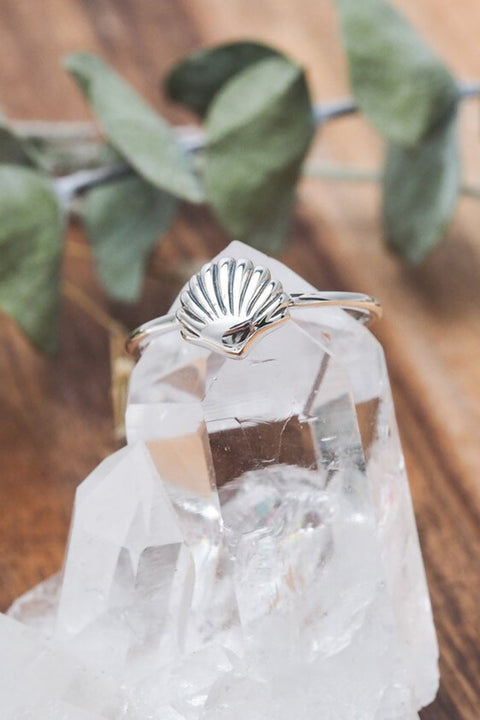 Dainty Seashell Ring - Silver