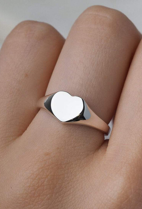 Amore Signet Ring - Silver